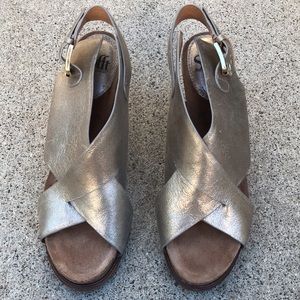 🌸Sofft Cambria Gold Metallic heels 🌸